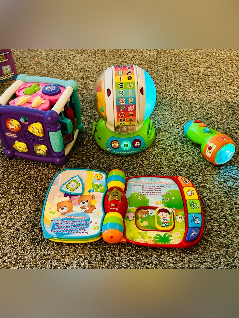Leap frog & V tech bundle (4), all for price of 1, baby light up